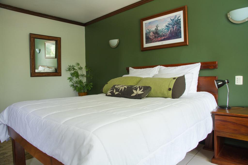 Getaways At Pueblo Real Quepos Exterior photo