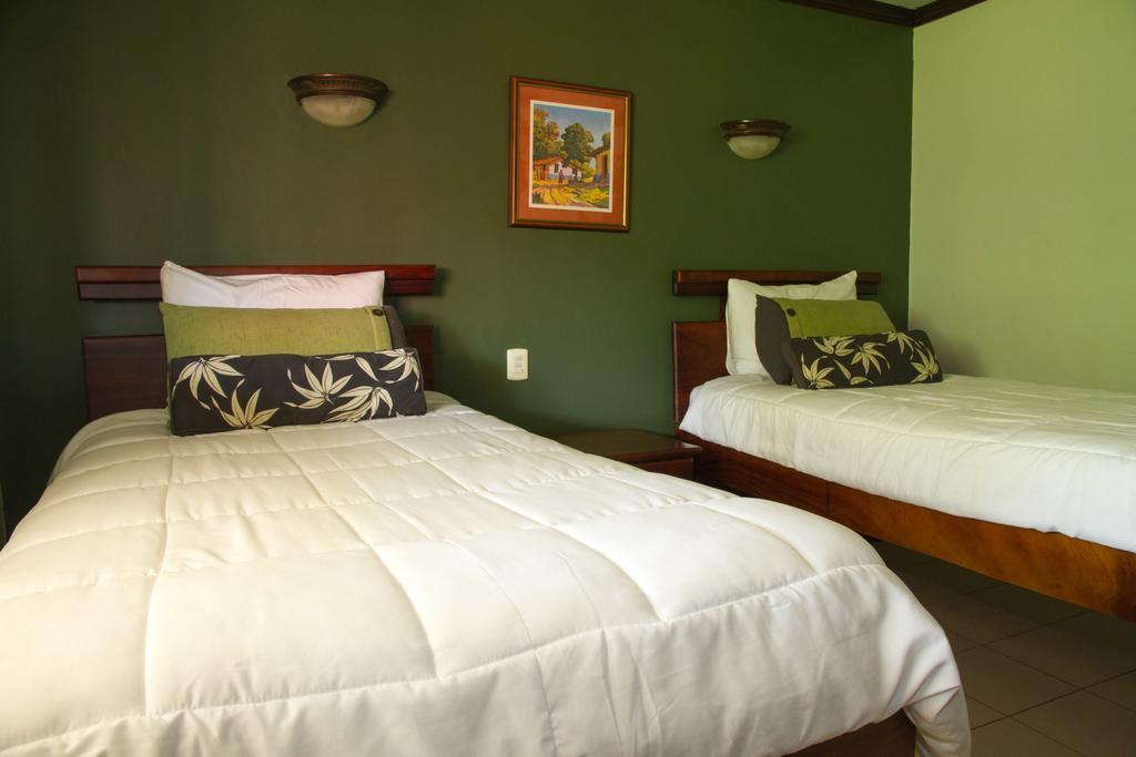 Getaways At Pueblo Real Quepos Exterior photo