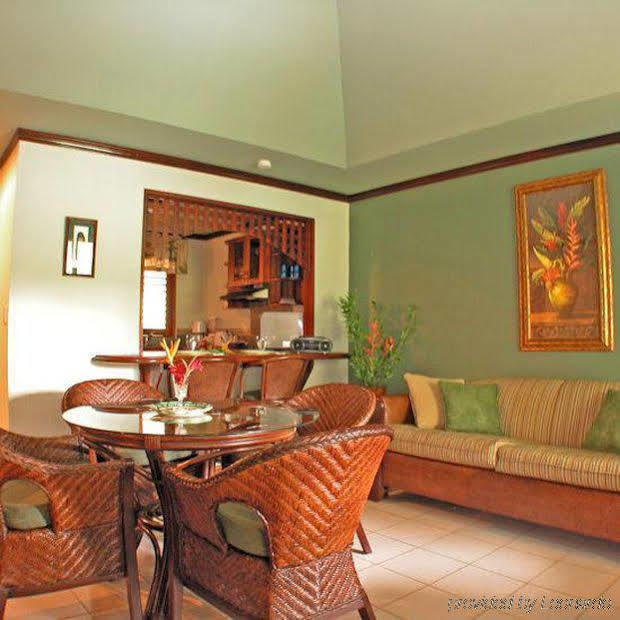 Getaways At Pueblo Real Quepos Exterior photo