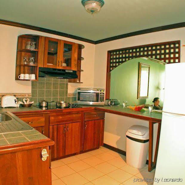 Getaways At Pueblo Real Quepos Exterior photo