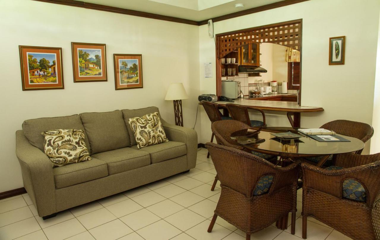 Getaways At Pueblo Real Quepos Exterior photo